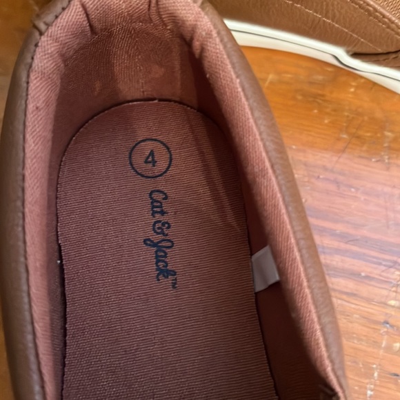 2 pairs loafer boys size 4 brown (Cat &Jack) & grey flannel (Old Navy) - Picture 5 of 6